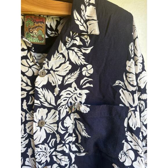 Pineapple Connection Mens Hawaiian Shirt Floral Short Sleeve Blue White Size L‎ - Picture 3 of 4
